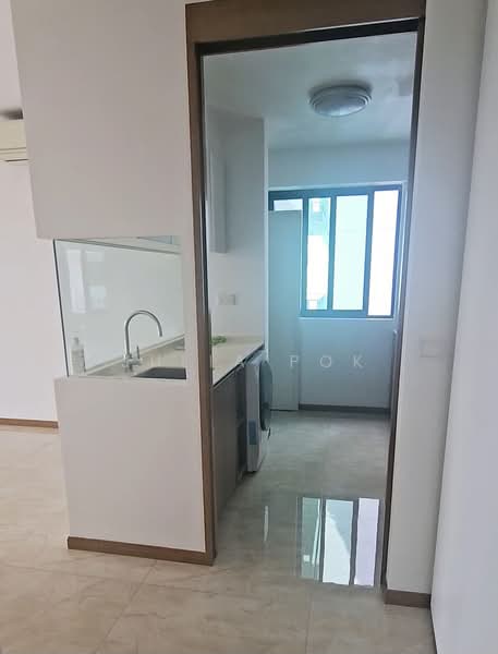 Kingsford Waterbay, 84 Upper Serangoon View, 4 Bedrooms, 1,216 sqft, Condominium For Rent, by Julia Pok, 500166585 - Kitchen - PropertyGuru.com.sg