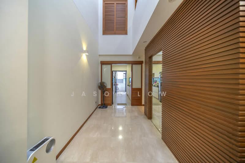 Goldenhill Villas, Golden Drive, 5 Bedrooms, 3,600 sqft, Terraced House For Rent, by Jason Low, 500166602 - Corridor - PropertyGuru.com.sg