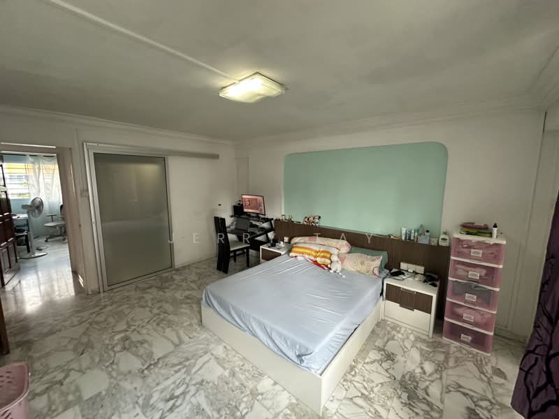 757 Yishun Street 72, 757 Yishun Street 72, 3 Bedrooms, 1,313 sqft, HDB Flat For Sale, by Jerry Tay, 500166610 - Master Bedroom - PropertyGuru.com.sg