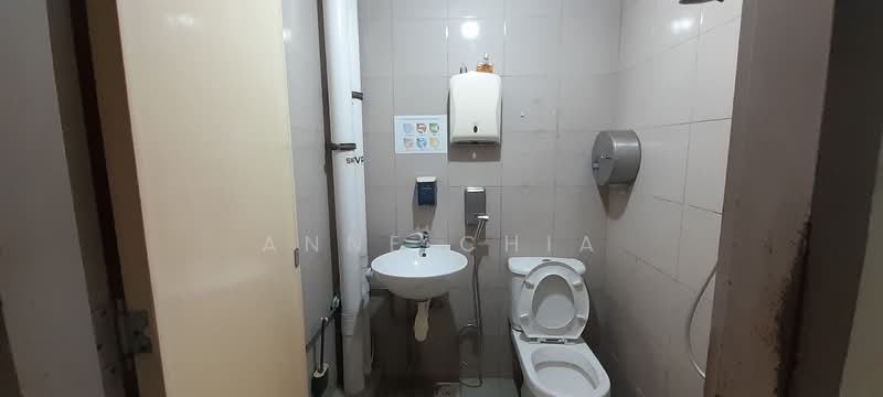 Food XChange @ Admiralty, 8A Admiralty Street, 5,963 sqft, Factory / Workshop (B2) For Sale, by Anne Chia, 500166612 - Bathroom - CommercialGuru.com.sg