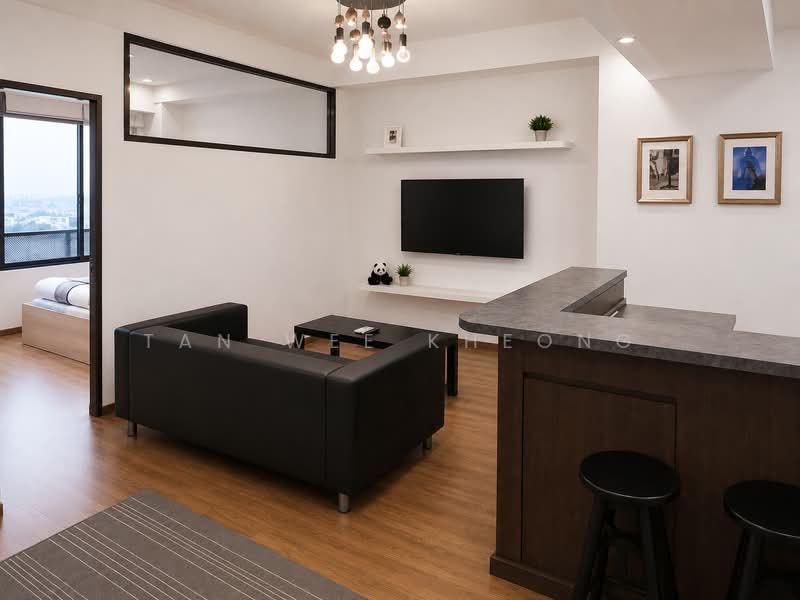 International Plaza, 10 Anson Road, 3 Bedrooms, 1,033 sqft, Apartment For Sale, by Tan Wee Kheong, 500166615 - Living Room - PropertyGuru.com.sg