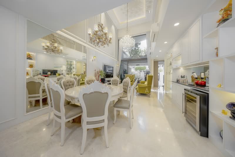 Nim Collection, Nim Terrace, 5 Bedrooms, 4,294 sqft, Terraced House For Sale, by Shawn Yap, 500166617 - Dining Room - PropertyGuru.com.sg