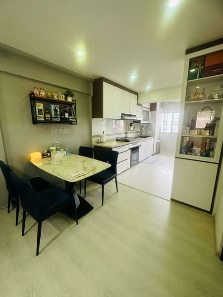 264 Waterloo Street, 264 Waterloo Street, 2 Bedrooms, 732 sqft, HDB Flat For Sale, by Diana Yow, 500166621 - Kitchen - PropertyGuru.com.sg