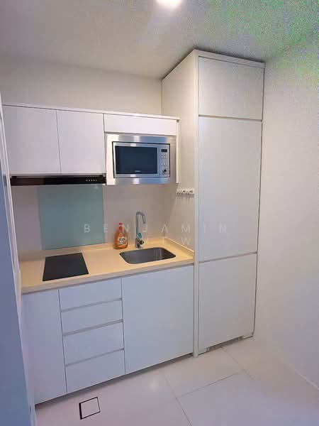 Siglap V, 2 First Street, 1 Bedroom, 452 sqft, Condominium For Rent, by Benjamin Chew, 500166623 - Kitchen - PropertyGuru.com.sg