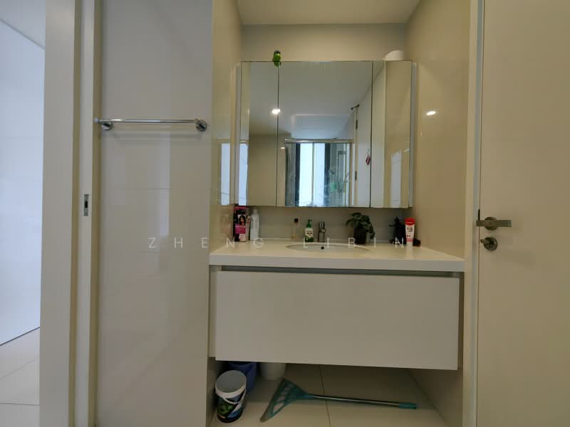 Sky Habitat, 7 Bishan Street 15, 2 Bedrooms, 710 sqft, Condominium For Rent, by Zheng Libin, 500166628 - Bathroom - PropertyGuru.com.sg