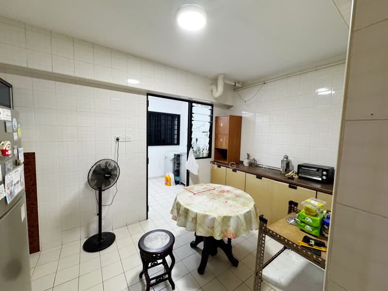 529 Woodlands Drive 14, 529 Woodlands Drive 14, 3 Bedrooms, 1,356 sqft, HDB Flat For Sale, by Bob Leung KH, 500166634 - Kitchen - PropertyGuru.com.sg