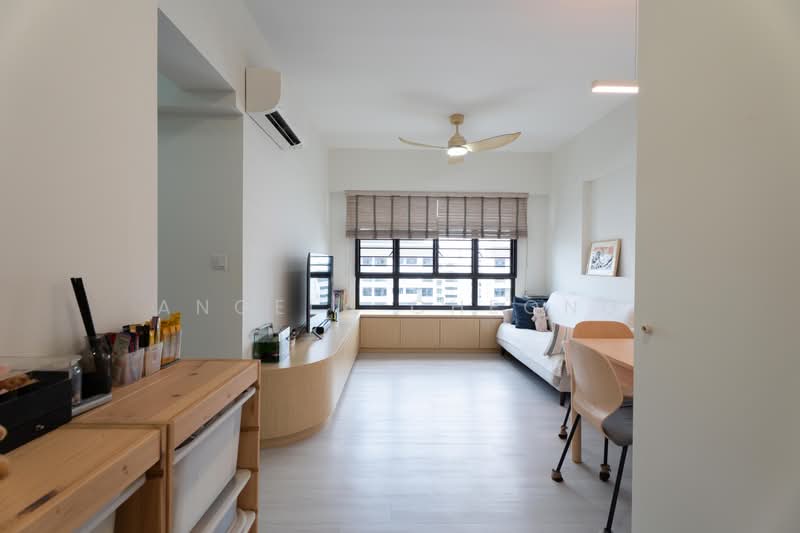609C Tampines North Drive 1, 609C Tampines North Drive 1, 2 Bedrooms, 732 sqft, HDB Flat For Sale, by Angela Cheong, 500166635 - Living Room - PropertyGuru.com.sg