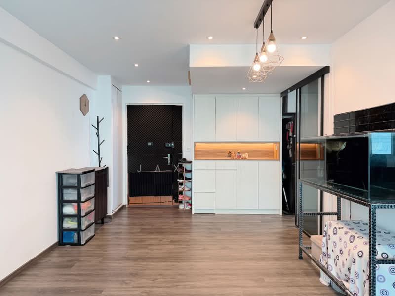 807A Chai Chee Road, 807A Chai Chee Road, 3 Bedrooms, 1,001 sqft, HDB Flat For Sale, by Jax Lim, 500166645 - Living Room - PropertyGuru.com.sg