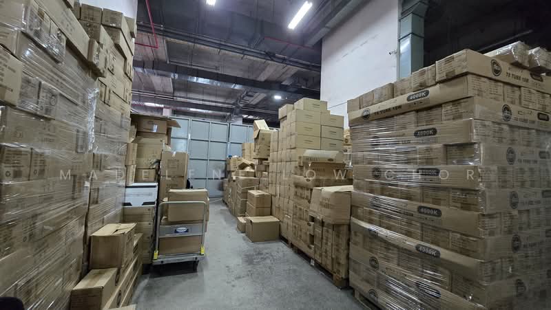 Enterprise Hub, 48 Toh Guan Road East, 1,991 sqft, Factory / Workshop (B2) For Sale, by Madelene Low Chor Li, 500166646 - Interior - CommercialGuru.com.sg
