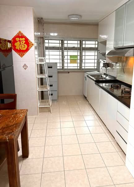 48 Strathmore Avenue, 48 Strathmore Avenue, 3 Bedrooms, 915 sqft, HDB Flat For Rent, by Steven Choo, 500166650 - Kitchen - PropertyGuru.com.sg