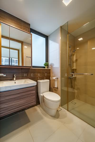 Coco Palms, 31 Pasir Ris Grove, 3 Bedrooms, 1,098 sqft, Condominium For Sale, by HEATHER LIM, 500166652 - Bathroom - PropertyGuru.com.sg
