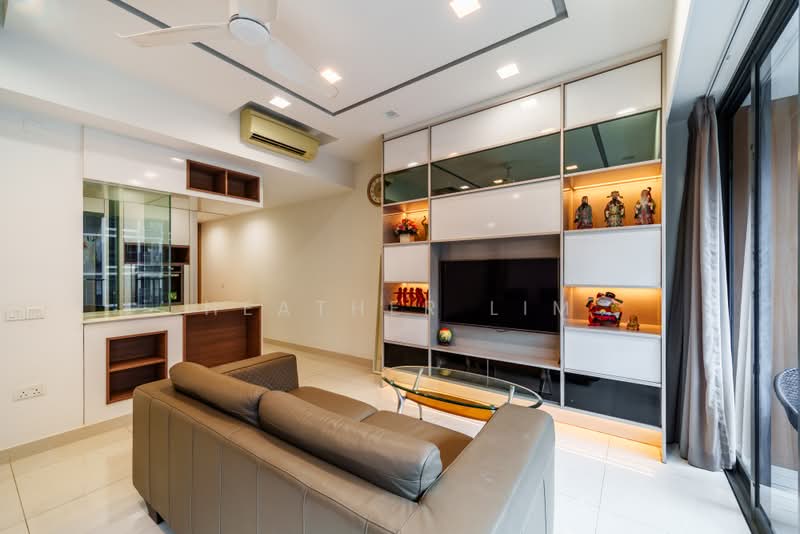 Coco Palms, 31 Pasir Ris Grove, 3 Bedrooms, 1,098 sqft, Condominium For Sale, by HEATHER LIM, 500166652 - Living Room - PropertyGuru.com.sg