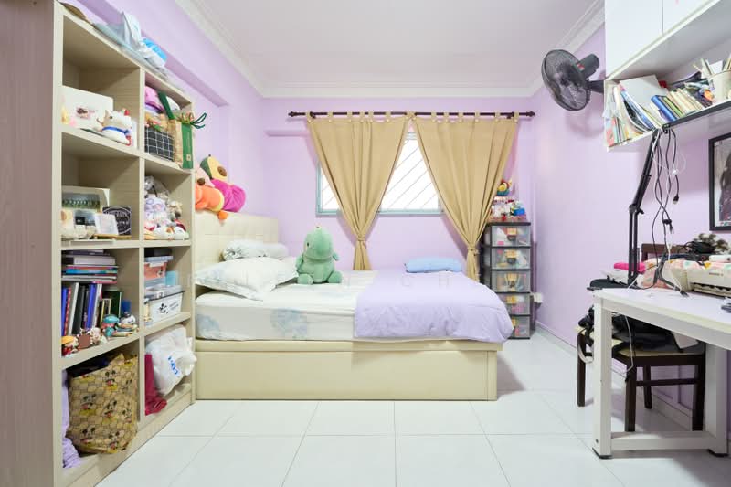 524 Hougang Avenue 6, 524 Hougang Avenue 6, 2 Bedrooms, 797 sqft, HDB Flat For Sale, by Eileen Chew, 500166655 - Bedroom - PropertyGuru.com.sg