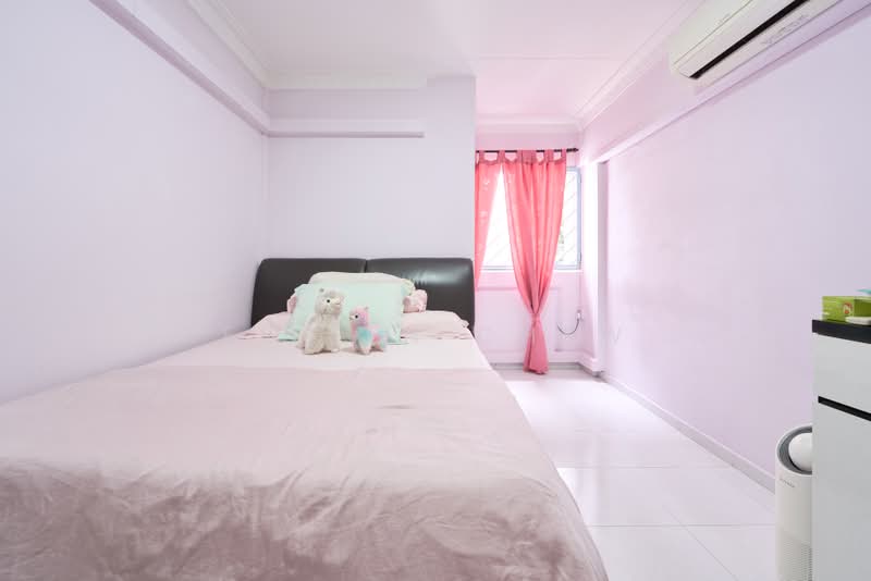 524 Hougang Avenue 6, 524 Hougang Avenue 6, 2 Bedrooms, 797 sqft, HDB Flat For Sale, by Eileen Chew, 500166655 - Bedroom - PropertyGuru.com.sg