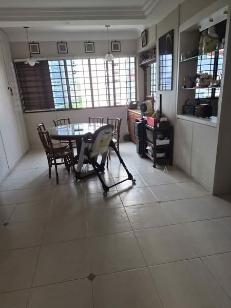 185 Bukit Batok West Avenue 6, 185 Bukit Batok West Avenue 6, Room Rental, 150 sqft, HDB Flat For Rent, by Lim Brina, 500166656 - Dining Room - PropertyGuru.com.sg