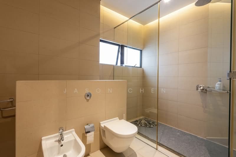 The Arcadia (Arcadia Gardens), 237 Arcadia Road, 5 Bedrooms, 7,503 sqft, Condominium For Sale, by Jason Chen, 500166677 - Bathroom - PropertyGuru.com.sg