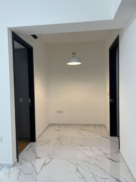 The Lilium, 31 How Sun Road, 2 Bedrooms, 732 sqft, Condominium For Sale, by Deswinne G K, 500166683 - Interior - PropertyGuru.com.sg