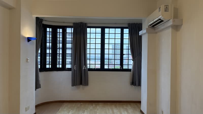 Ocean Park, 526 East Coast Road, 3 Bedrooms, 2,111 sqft, Condominium For Rent, by Leah Tay, 500166696 - Bedroom - PropertyGuru.com.sg