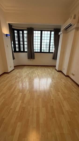 Ocean Park, 526 East Coast Road, 3 Bedrooms, 2,111 sqft, Condominium For Rent, by Leah Tay, 500166696 - Bedroom - PropertyGuru.com.sg