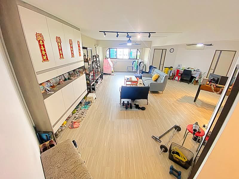 110 Bukit Batok West Avenue 6, 110 Bukit Batok West Avenue 6, 3 Bedrooms, 1,421 sqft, HDB Flat For Sale, by Eugene Chen, 500166697 - Living Room - PropertyGuru.com.sg