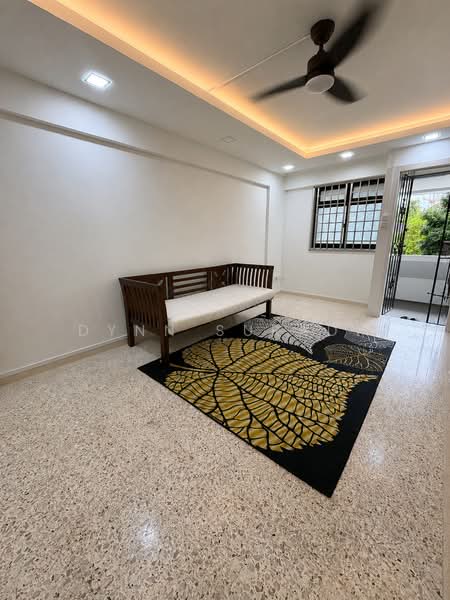 10 Teck Whye Avenue, 10 Teck Whye Avenue, 2 Bedrooms, 721 sqft, HDB Flat For Rent, by Dynn Suradi, 500166701 - Living Room - PropertyGuru.com.sg