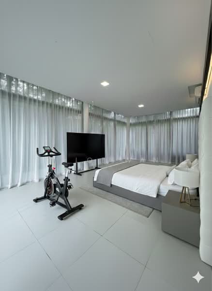 Queen Astrid Park Coronation Leedon Park, Queen Astrid Park, Leedon Park, Coronation West, 4 Bedrooms, 10,000 sqft, Good Class Bungalow For Rent, by Chloe Wan, 500166708 - Bedroom - PropertyGuru.com.sg