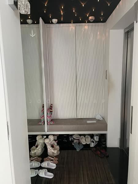 Gardenvista, 950 Dunearn Road, 4 Bedrooms, 1,345 sqft, Condominium For Sale, by Jooli Yeap, 500166715 - Entrance - PropertyGuru.com.sg