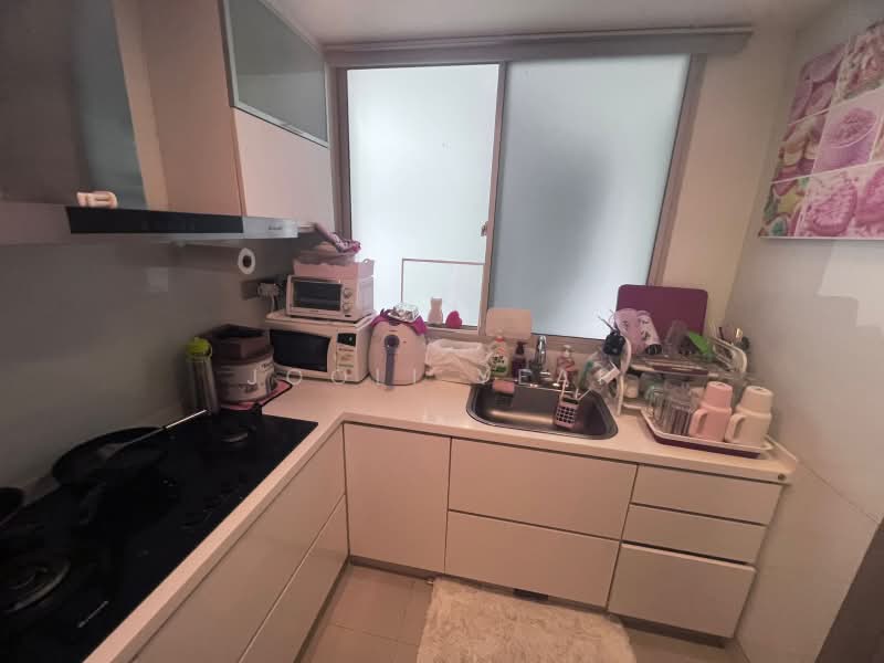 Gardenvista, 950 Dunearn Road, 4 Bedrooms, 1,345 sqft, Condominium For Sale, by Jooli Yeap, 500166715 - Kitchen - PropertyGuru.com.sg
