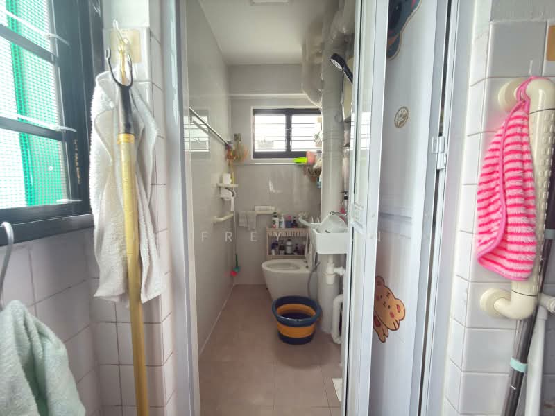 311 Yishun Ring Road, 311 Yishun Ring Road, Room Rental, 120 sqft, HDB Flat For Rent, by Jeffrey Pang, 500166720 - Bathroom - PropertyGuru.com.sg