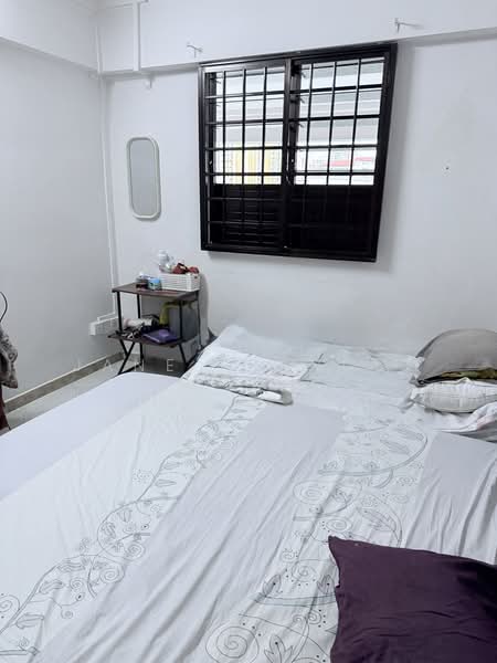 180 Bukit Batok West Avenue 8, 180 Bukit Batok West Avenue 8, 2 Bedrooms, 721 sqft, HDB Flat For Sale, by Jane Francis, 500166722 - Common Bedroom - PropertyGuru.com.sg