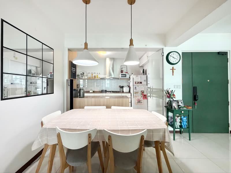 677C Yishun Ring Road, 677C Yishun Ring Road, 3 Bedrooms, 1,001 sqft, HDB Flat For Sale, by Evon Ng, 500166729 - Dining Area - PropertyGuru.com.sg