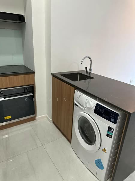 Rezi 24, 39 Lorong 24 Geylang, 1 Bedroom, 504 sqft, Condominium For Rent, by Kelvin Chin, 500166731 - Kitchen - PropertyGuru.com.sg