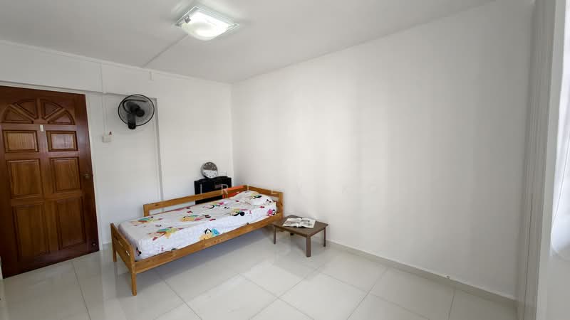 655 Hougang Avenue 8, 655 Hougang Avenue 8, 3 Bedrooms, 1,291 sqft, HDB Flat For Sale, by Shirley Koh, 500166733 - Bedroom - PropertyGuru.com.sg