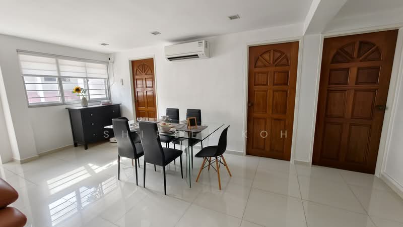 655 Hougang Avenue 8, 655 Hougang Avenue 8, 3 Bedrooms, 1,291 sqft, HDB Flat For Sale, by Shirley Koh, 500166733 - Dining Room - PropertyGuru.com.sg