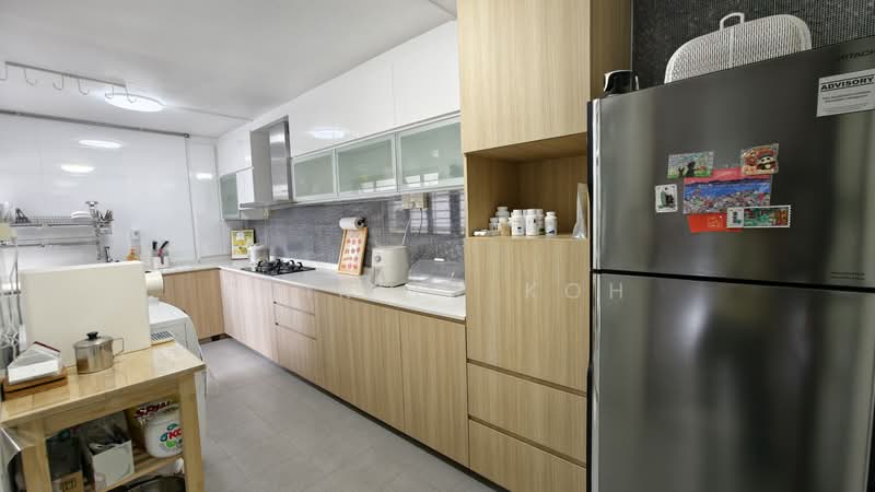 655 Hougang Avenue 8, 655 Hougang Avenue 8, 3 Bedrooms, 1,291 sqft, HDB Flat For Sale, by Shirley Koh, 500166733 - Kitchen - PropertyGuru.com.sg