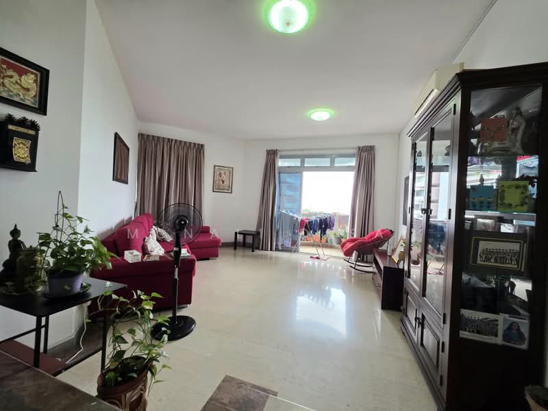 The Makena, 121 Meyer Road, 3 Bedrooms, 1,636 sqft, Condominium For Rent, by Monali Desai, 500166742 - Living Room - PropertyGuru.com.sg