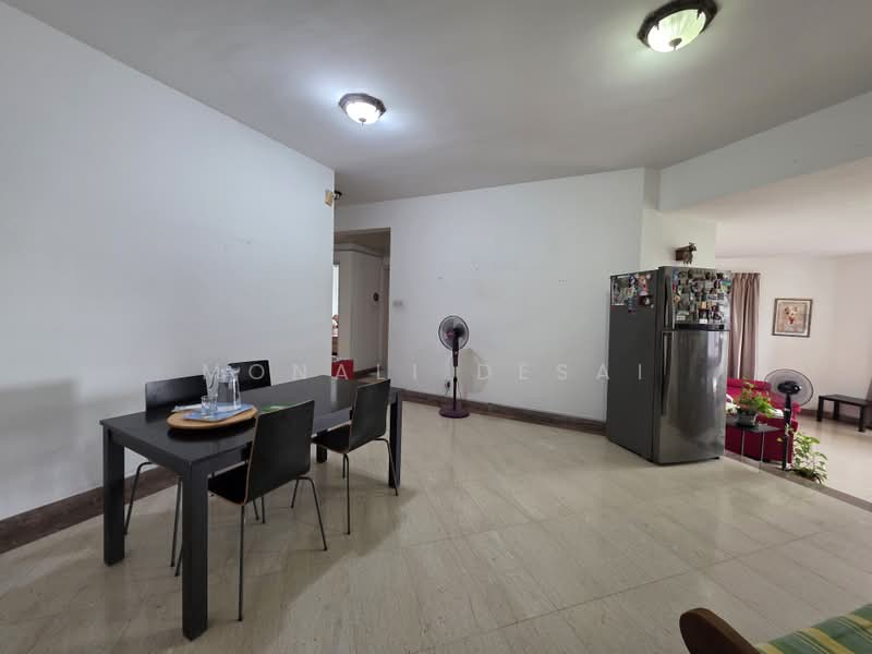 The Makena, 121 Meyer Road, 3 Bedrooms, 1,636 sqft, Condominium For Rent, by Monali Desai, 500166742 - Living Room - PropertyGuru.com.sg
