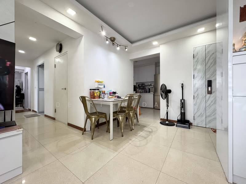 23 Teban Gardens Road, 23 Teban Gardens Road, 3 Bedrooms, 936 sqft, HDB Flat For Sale, by Derrick Dang, 500166743 - Dining Room - PropertyGuru.com.sg