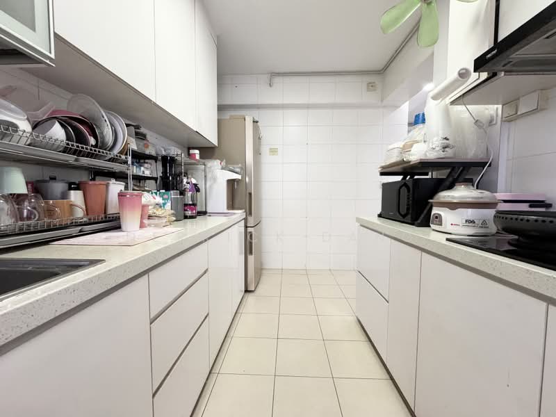 23 Teban Gardens Road, 23 Teban Gardens Road, 3 Bedrooms, 936 sqft, HDB Flat For Sale, by Derrick Dang, 500166743 - Kitchen - PropertyGuru.com.sg