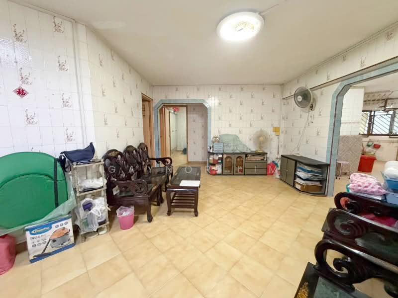 54 Pipit Road, 54 Pipit Road, 3 Bedrooms, 1,012 sqft, HDB Flat For Sale, by Gaynor Lim, 500166744 - Living Room - PropertyGuru.com.sg