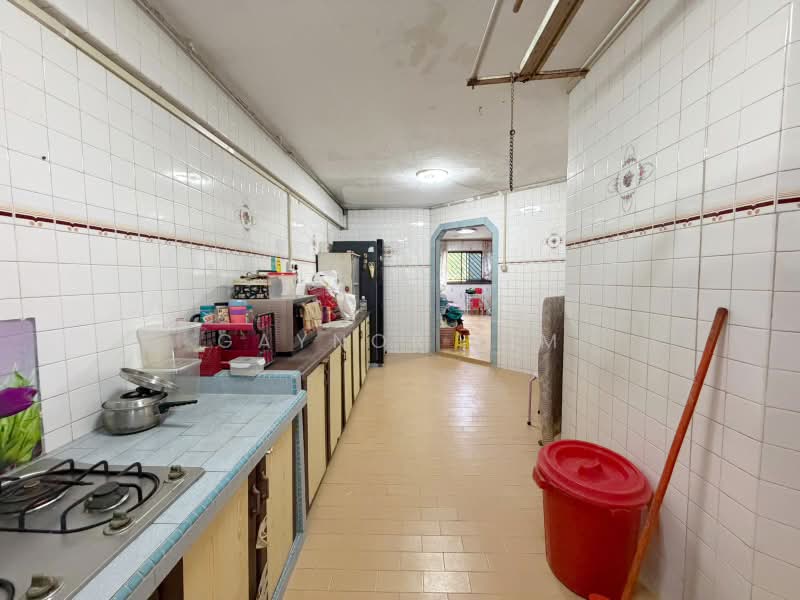 54 Pipit Road, 54 Pipit Road, 3 Bedrooms, 1,012 sqft, HDB Flat For Sale, by Gaynor Lim, 500166744 - Kitchen - PropertyGuru.com.sg