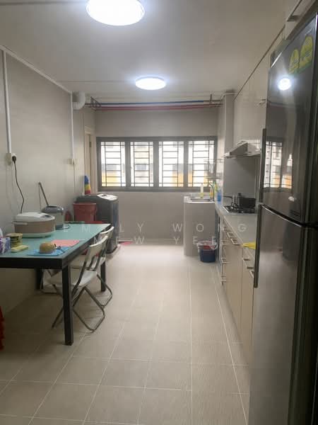 61 Telok Blangah Heights, 61 Telok Blangah Heights, 2 Bedrooms, 721 sqft, HDB Flat For Sale, by Emily Wong Mew Yee, 500166750 - Kitchen - PropertyGuru.com.sg