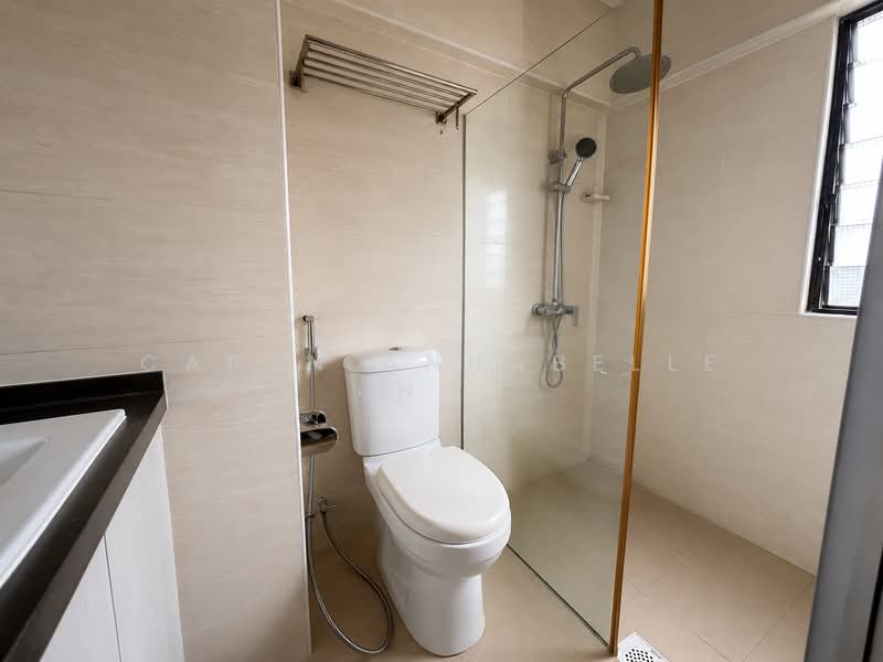 Galaxy Towers, 30 Onan Road, 2 Bedrooms, 1,066 sqft, Apartment For Rent, by Caryn Annabelle Ho, 500166772 - Bathroom - PropertyGuru.com.sg