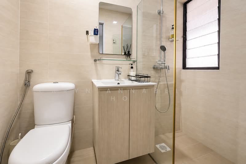 Galaxy Towers, 30 Onan Road, 2 Bedrooms, 1,066 sqft, Apartment For Rent, by Caryn Annabelle Ho, 500166772 - Bathroom - PropertyGuru.com.sg