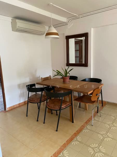 118 Ang Mo Kio Avenue 4, 118 Ang Mo Kio Avenue 4, 2 Bedrooms, 798 sqft, HDB Flat For Rent, by Sharan Kaur, 500166778 - Dining Room - PropertyGuru.com.sg