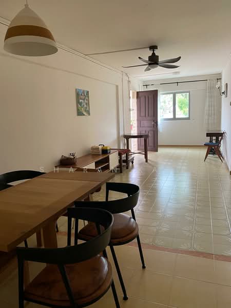 118 Ang Mo Kio Avenue 4, 118 Ang Mo Kio Avenue 4, 2 Bedrooms, 798 sqft, HDB Flat For Rent, by Sharan Kaur, 500166778 - Living Room - PropertyGuru.com.sg