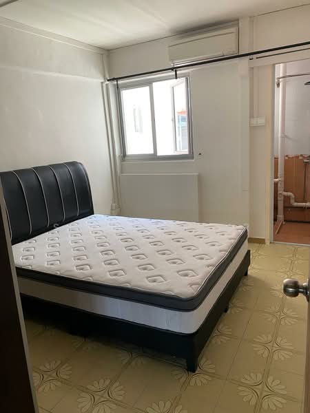 118 Ang Mo Kio Avenue 4, 118 Ang Mo Kio Avenue 4, 2 Bedrooms, 947 sqft, HDB Flat For Rent, by Sharan Kaur, 500166778 - Bedroom - PropertyGuru.com.sg
