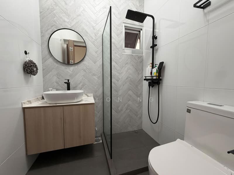 228A Ang Mo Kio Street 23, 228A Ang Mo Kio Street 23, 3 Bedrooms, 1,033 sqft, HDB Flat For Sale, by Jaxon Ng, 500166783 - Bathroom - PropertyGuru.com.sg
