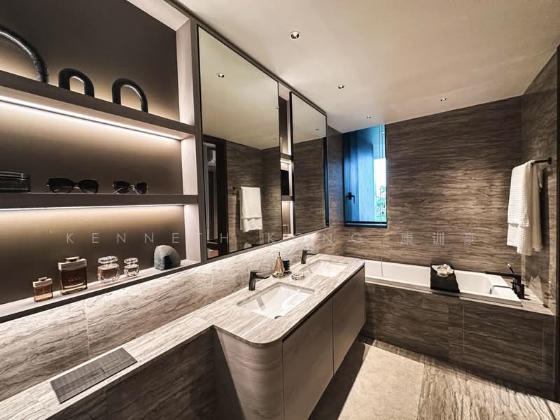 The Continuum, 1-8 Thiam Siew Avenue, 5 Bedrooms, 1,905 sqft, Condominium For Sale, by Kenneth Kong 康训豪, 500166793 - Master Bath - PropertyGuru.com.sg