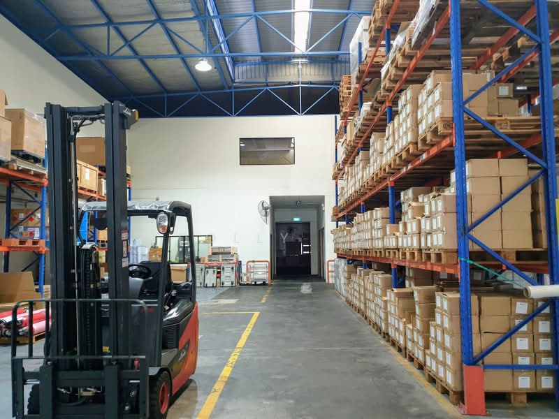 Terrace unit along International Road, , 13,400 sqft, Factory / Workshop (B2) For Sale, by Dolly NG, 500166795 - Interior - CommercialGuru.com.sg